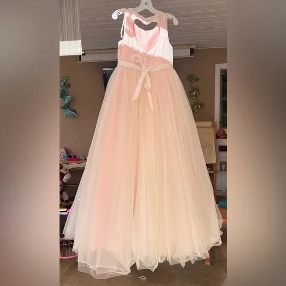 As-Is‎ Ball Gown Flower Girl Dress with Cutout SIZE 12